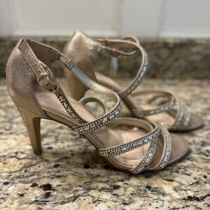 Kelly & Katie Reekie Gold Metallic Rhinestone Dress Sandal Heels Size 9.5